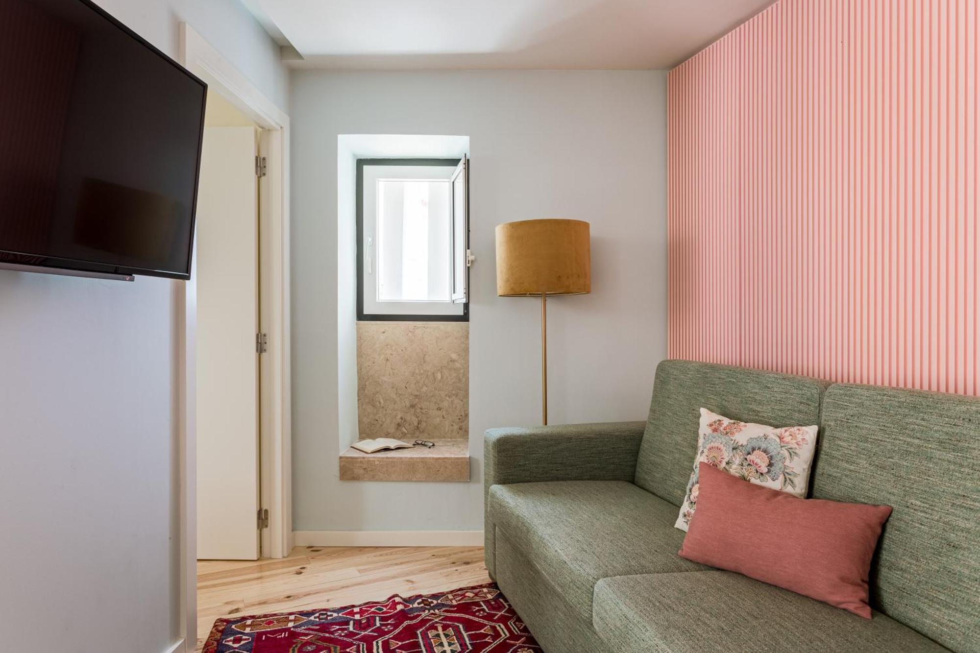 Apartment Joivy Flats Next To Rossio Square And Main Attractions Lissabon